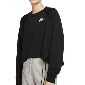 NWOT NIKE essential Crew Sweatshirt szSM